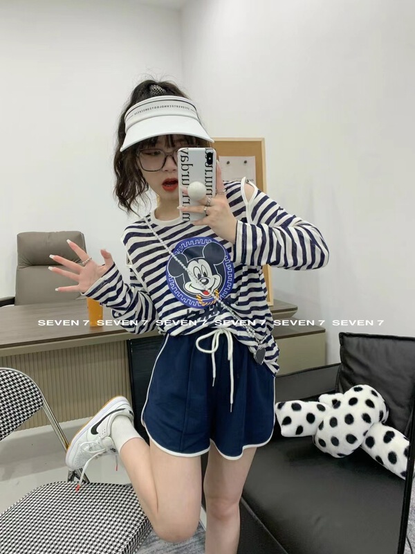 [seven 7] Korean cartoon printed long sleeves + casual casual Shorts Set 8212# WTT