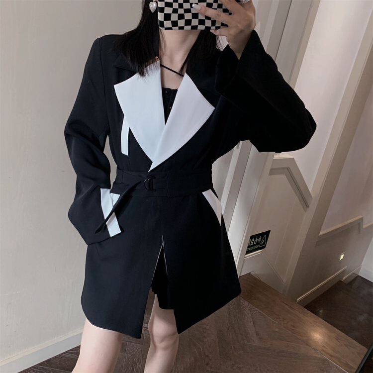 goods in stock! New year in early spring! [cinlee] black and white stitching design, medium length suit (without belt) ys1-14997# ozq