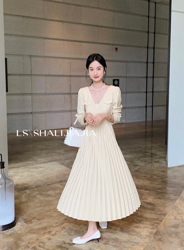 goods in stock! [LS] temperament solid color Pleated Dress (with belt) 8297# WPL
