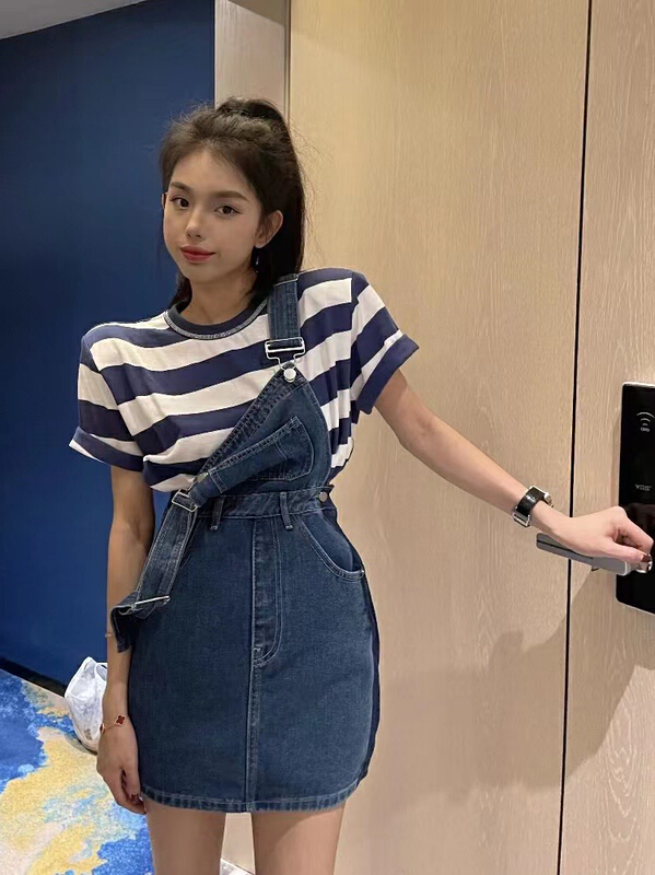 goods in stock! [RM. HH] stripe comfortable short sleeve T-shirt + lady suspender set 8057# PCZ
