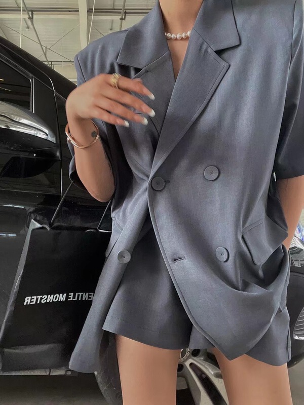 【HU.】 Temperament solid color loose suit (excluding shorts) 2290# cqw