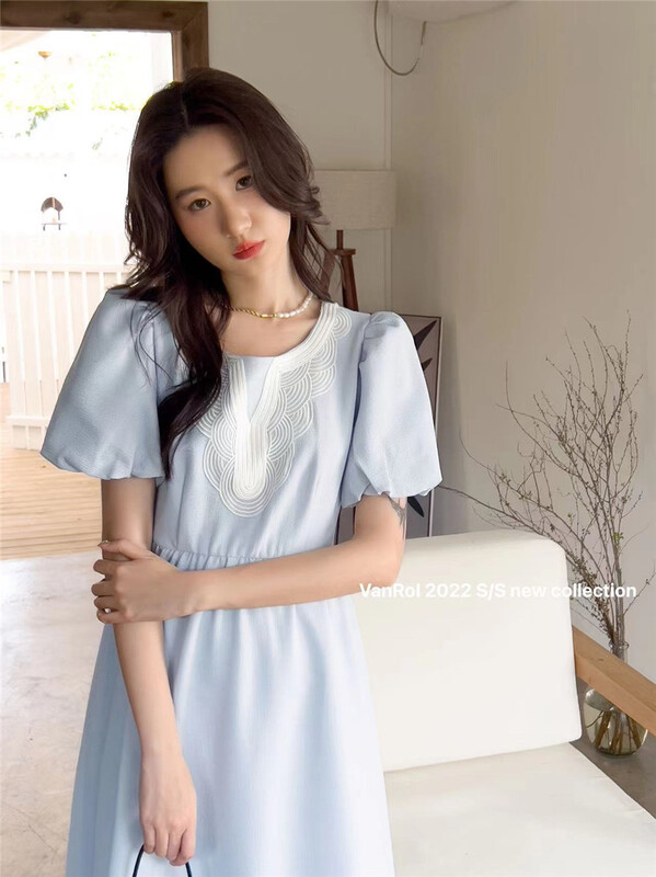 New in early summer! [vanroi Fanluo clothes] Korean Ladies craft stitched bubble sleeve dress 81000# hjy