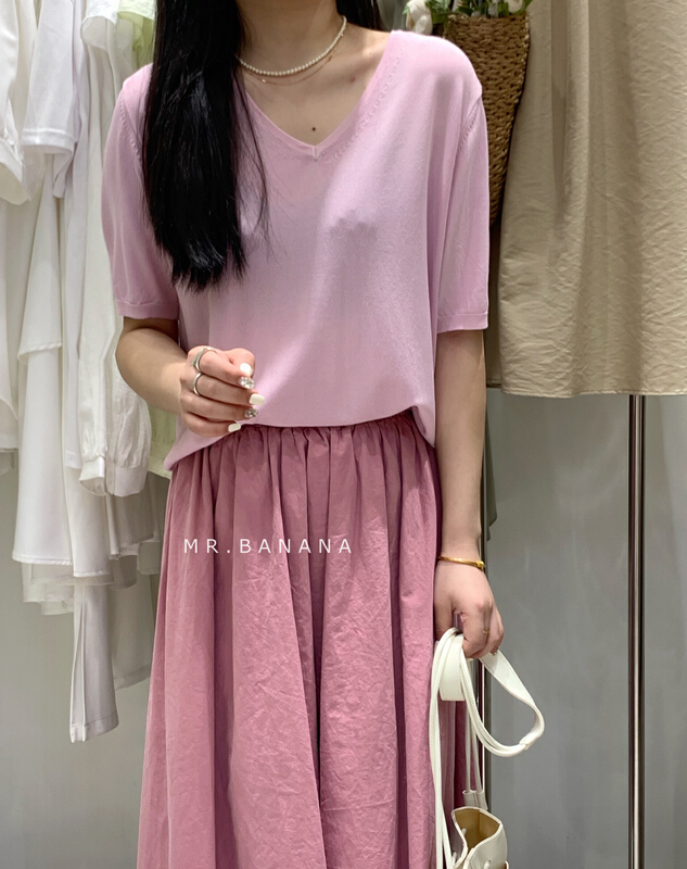 [mr.banana] Korean version simple temperament, thin and versatile V-Neck Sweater 8202# L