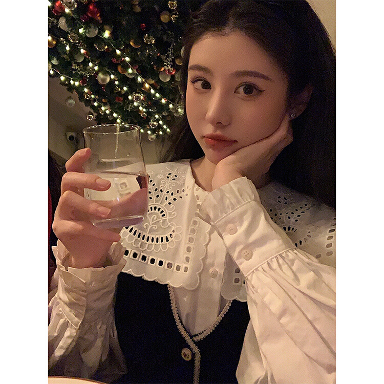 New year in early spring! [Gangan] design sense doll collar lace Lapel hollowed out Embroidery Shirt 6204# ll