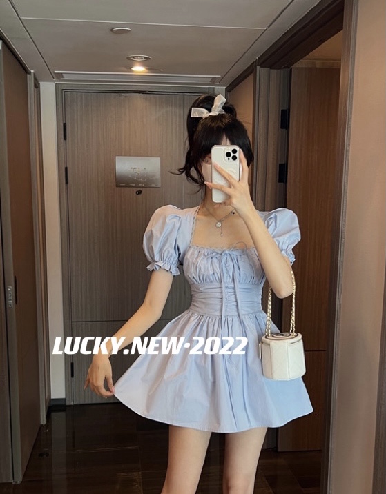 [lucky] bubble sleeve waist closing slim fit fluffy backless dress 8769# zxx