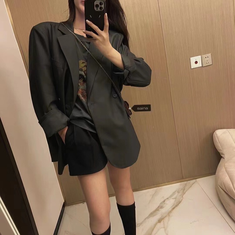 現貨!【SAINA FASHION】韓版純色簡約百搭顯瘦休閒短褲  K1076#  CLS