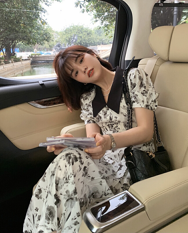 [savage] summer new French retro contrast V-neck doll neck pleated hem Chiffon short sleeve floral dress e8253# WPL
