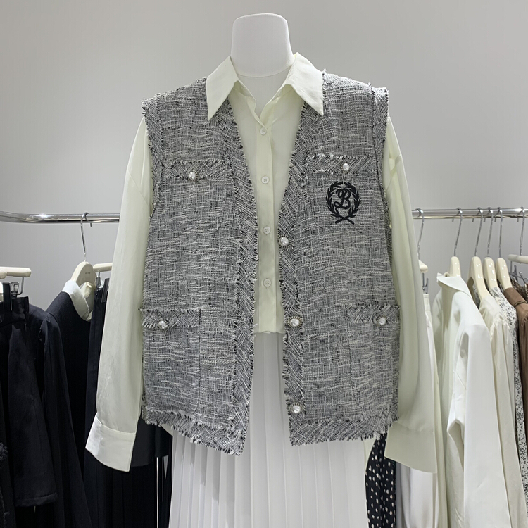 [alive] Xiaoxiang Fengliu Su V-neck vest 8919# lwy