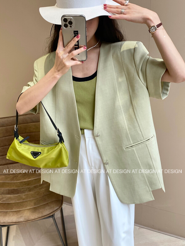 New in early summer! [at] Korean solid color 5 / 4 sleeve shoulder pad suit 93131# LSL