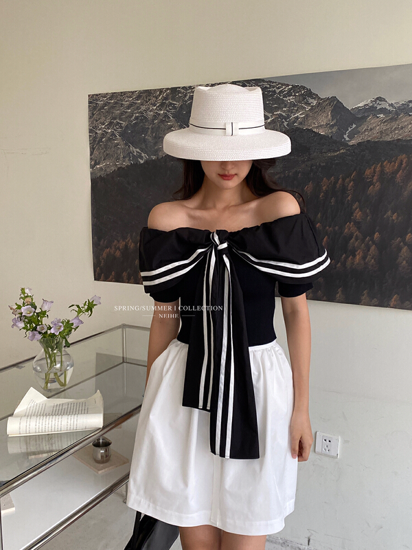 [neihe] design sense off shoulder Navy collar stitching sweater 11508# zxx