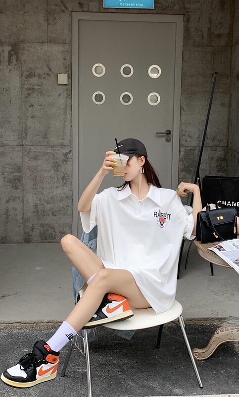 New in early summer! [our] Korean version lower body missing Bugs Bunny short sleeve T-shirt 8960# LSW