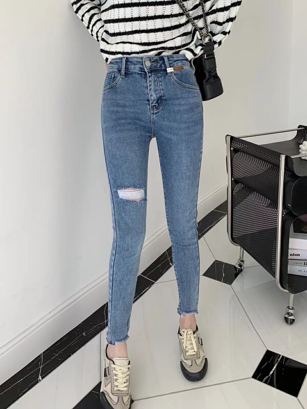 New year in early spring! [zuomo Zuo Mo] pierced little foot versatile jeans 3061 blue 3061-1 black 3061-3 grey # XJ