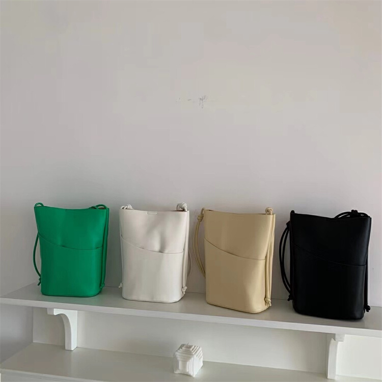 [double C] large capacity versatile Fashion Shoulder Bag 8032# CYQ