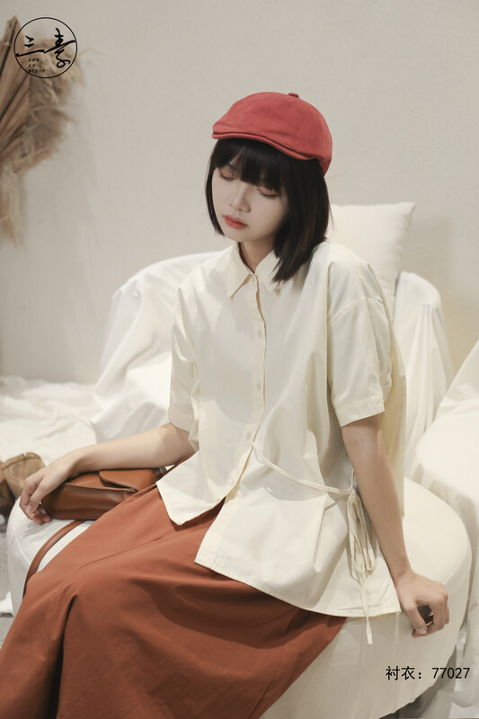 New in early summer! [original of three vegetarian clothes] simple temperament side strap shirt 77027# XYJ