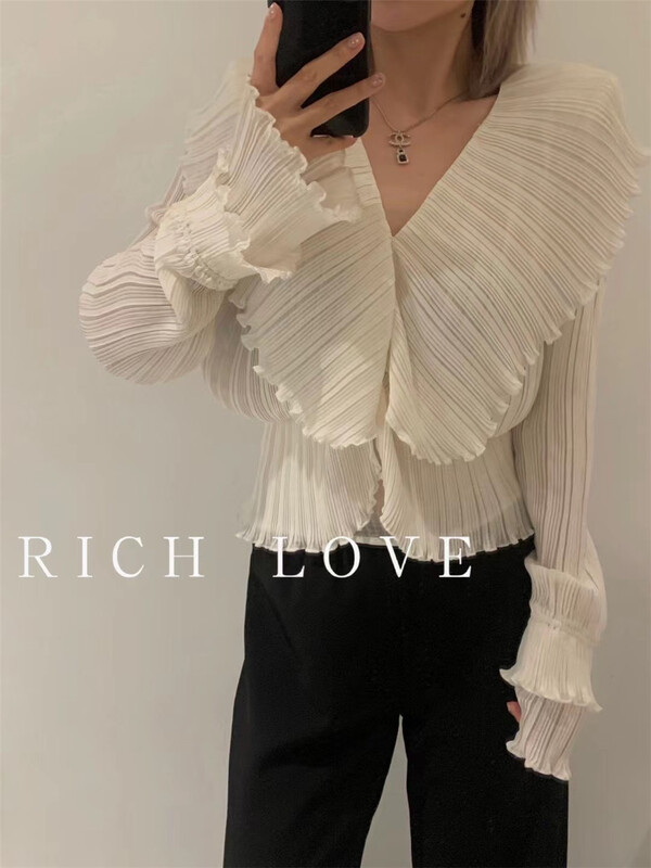 早春上新!【RICH LOVE】V領荷葉邊寬鬆小衫  8119#  WPL