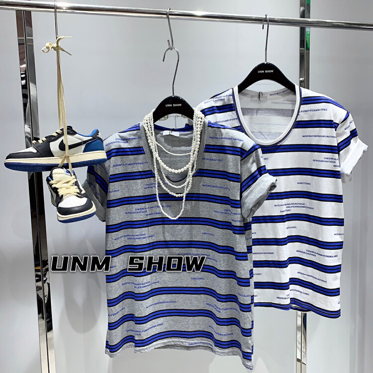 初夏上新!【UNM-SHOW】U領條紋字母短袖T恤  6213#  WTT