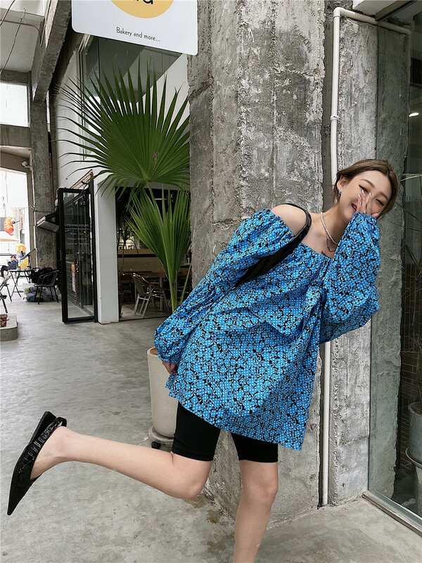 New in early summer! [open] Korean style one shoulder floral blouse 3573# ozq