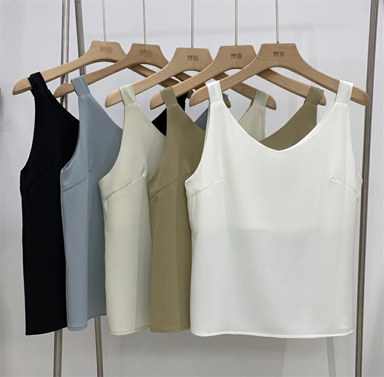 New year in early spring! [Fanke] temperament advanced suspender vest 82006# XJ