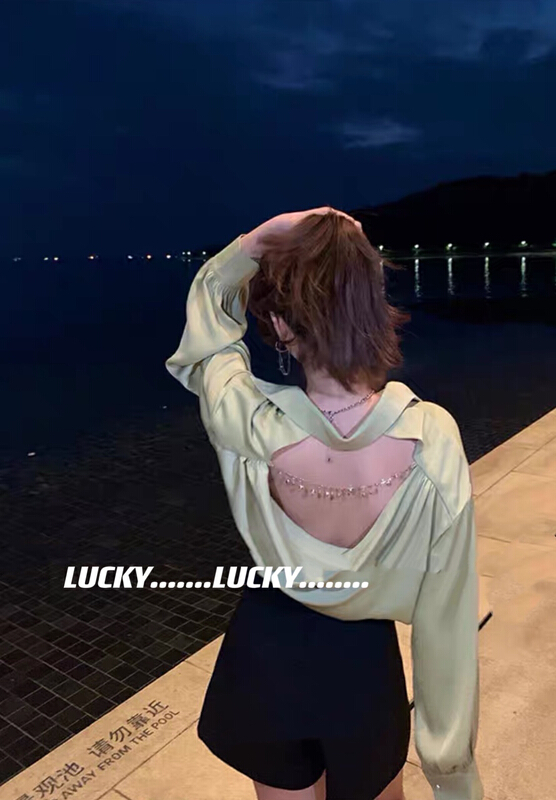 New year in early spring! [lucky] Hong Kong Style backless long sleeved shirt (with chain) 8587# zxx