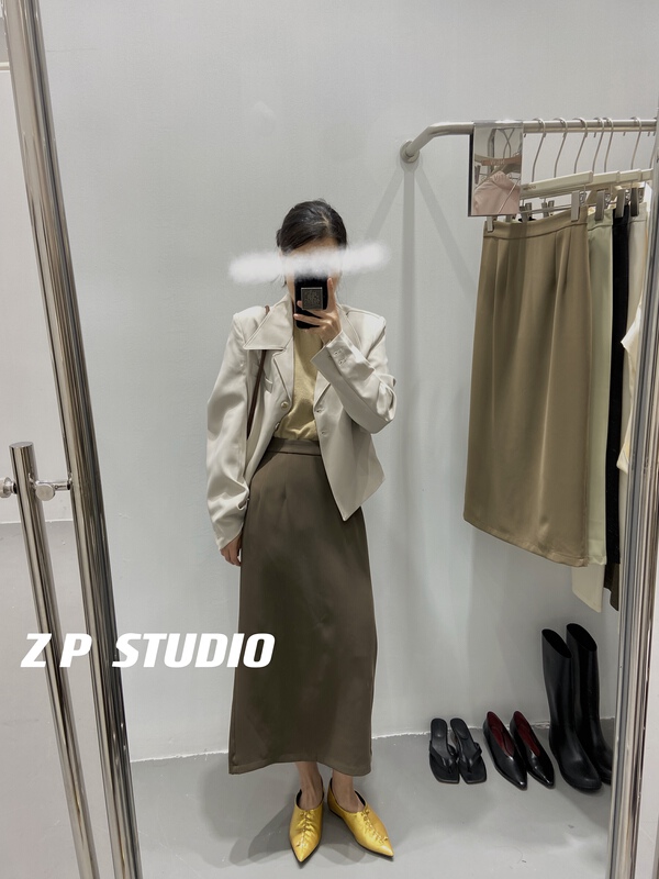 New year in early spring! [z.p studios] slit slim and versatile skirt 8003# ZSY