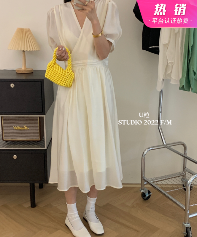 Original price 93.92! In early summer! [U grain] East Gate V-neck one piece dress 5380\hbx