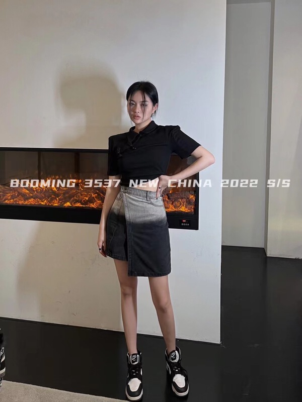 goods in stock! New year in early spring! [booming] gradient fashion versatile skirt 8016# zxl