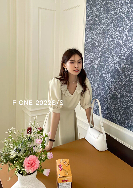 goods in stock! New in early summer! [f one] sweet lace doll neck dress 56199# WPL