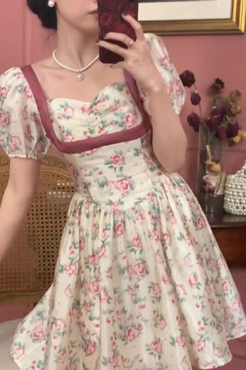 [L.L studio] retro French square neck bubble sleeve dress 7681# PCZ