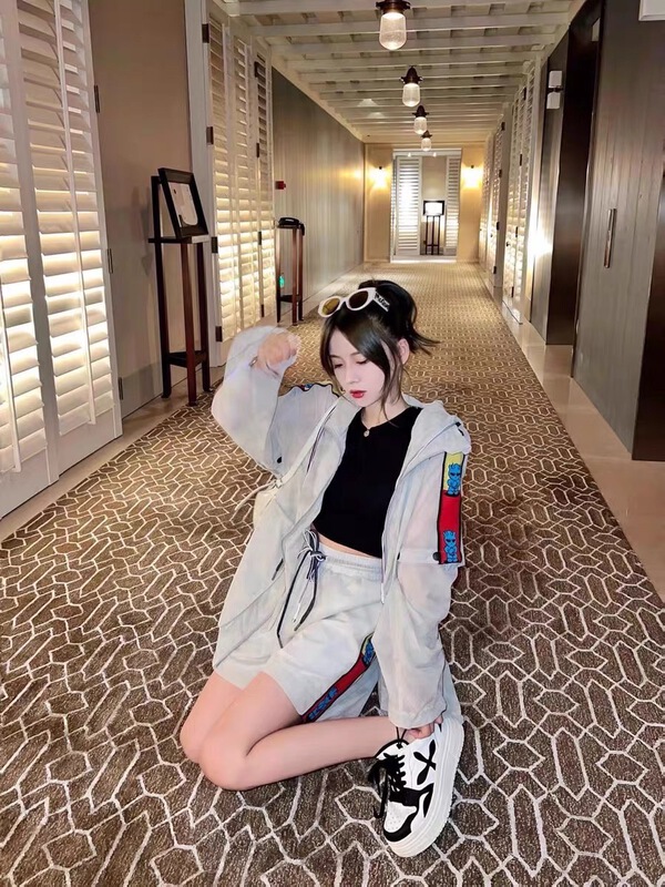 [m.zz] hooded color matching fashion sunscreen shirt + slim casual Shorts Set (with detachable sleeves) 8732# LSW