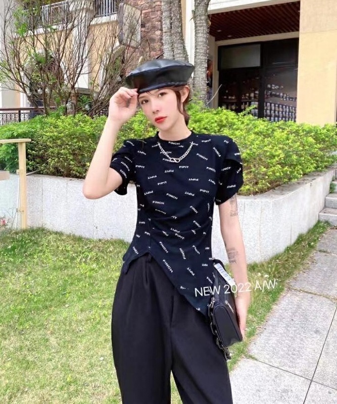 New in early summer! [fan fan] Korean irregular fashion shirt (with chain) 5605# JJ