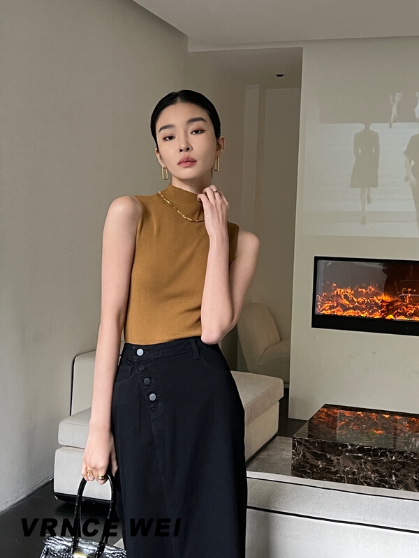 New in early summer! [Vince] high sense big brand minimalist knitted simple vest / suspender 7206# XYJ