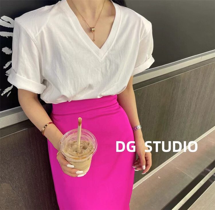 New in early summer! [DG] minimalist shoulder pad V-neck short sleeve T-shirt 8070# XJ