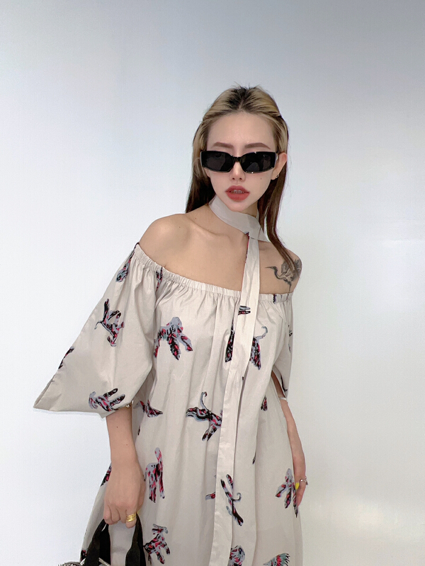 [d.two D2] niche design high-grade dress (with belt) 2203151# zxl