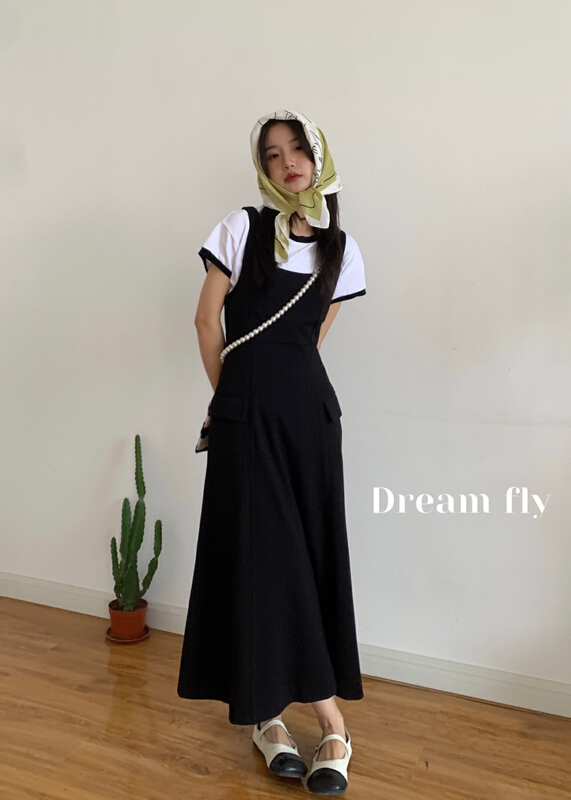 goods in stock! [dream fly] simple color contrast edge short sleeve T-shirt + solid color waistband vest skirt two piece suit 61168# XJ