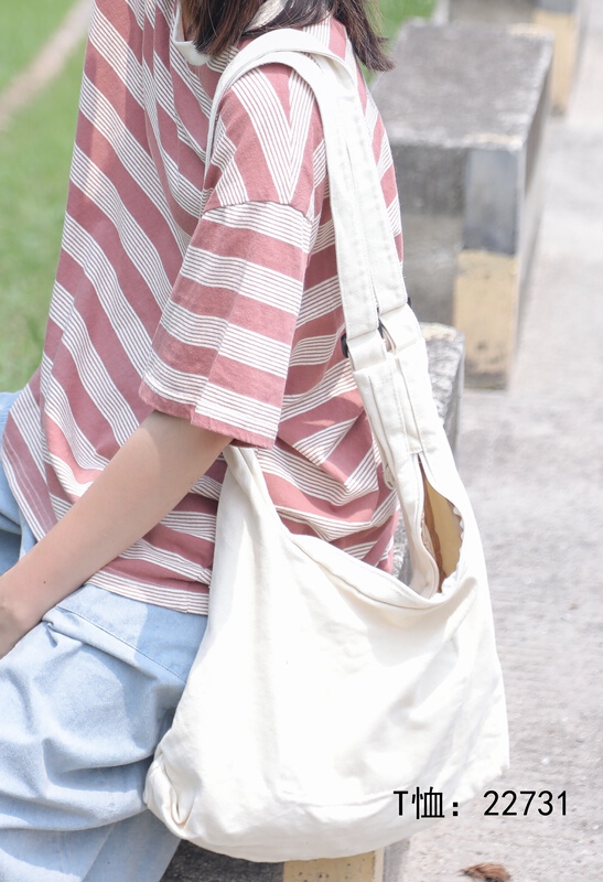 [original three plain clothes] leisure one shoulder high-capacity messenger bag 501# XYJ