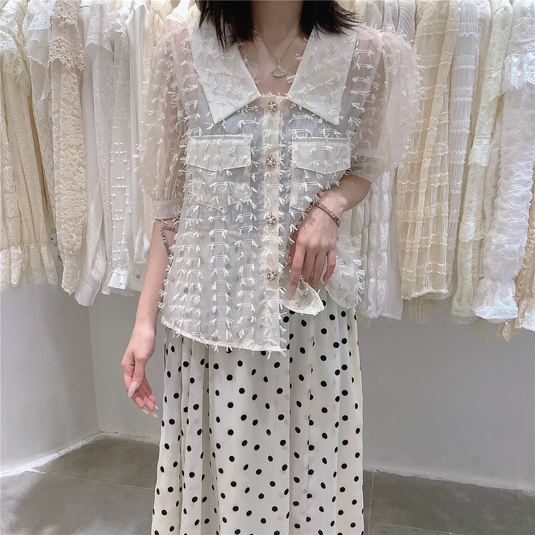 初夏上新!【MIUMIU】法式泡泡袖短款設計小衫  3985A#  ZXX