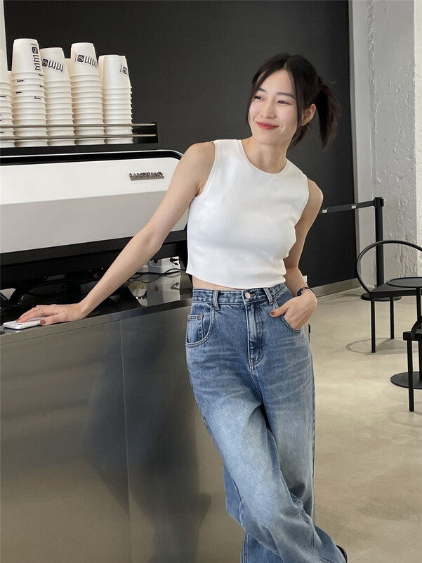 New year in early spring! [clean space] Korean fashion solid color comfortable Pullover vest / sling 30759# CLS