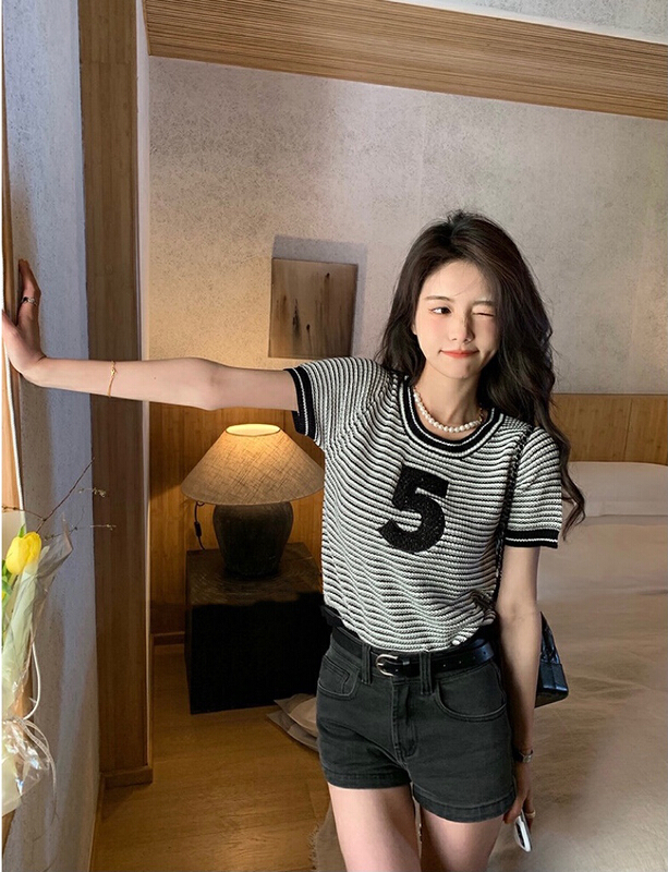 New in early summer! [smile baby] Xiaoxiang 5 Vintage stripe short sleeved T-shirt b2809# WPL