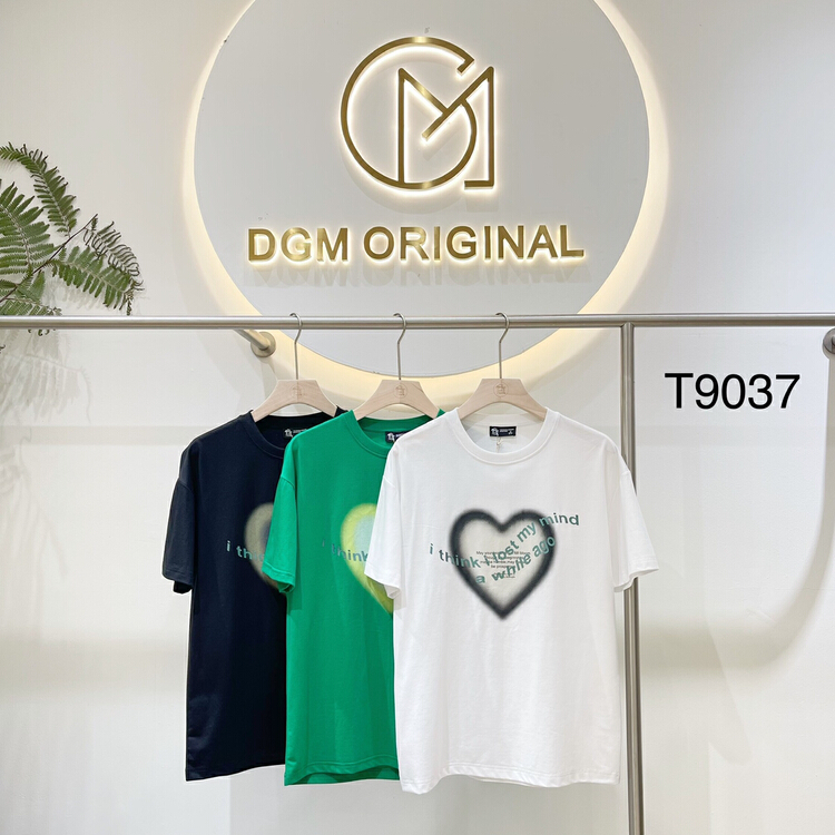 New in early summer! [DGM] simple loose loving short sleeve T-shirt 9037# ZZL