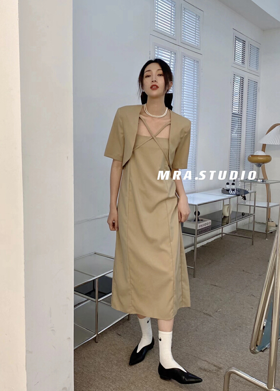 goods in stock! New in early summer! [MRA] simple design, short jacket + versatile suspender dress set j2191# zxl