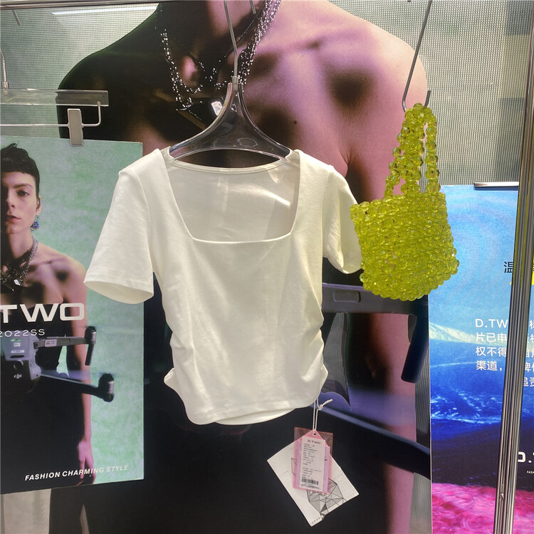 goods in stock! New in early summer! [D2] pure wind feeling square neck pleated shirt 2221039# CSX