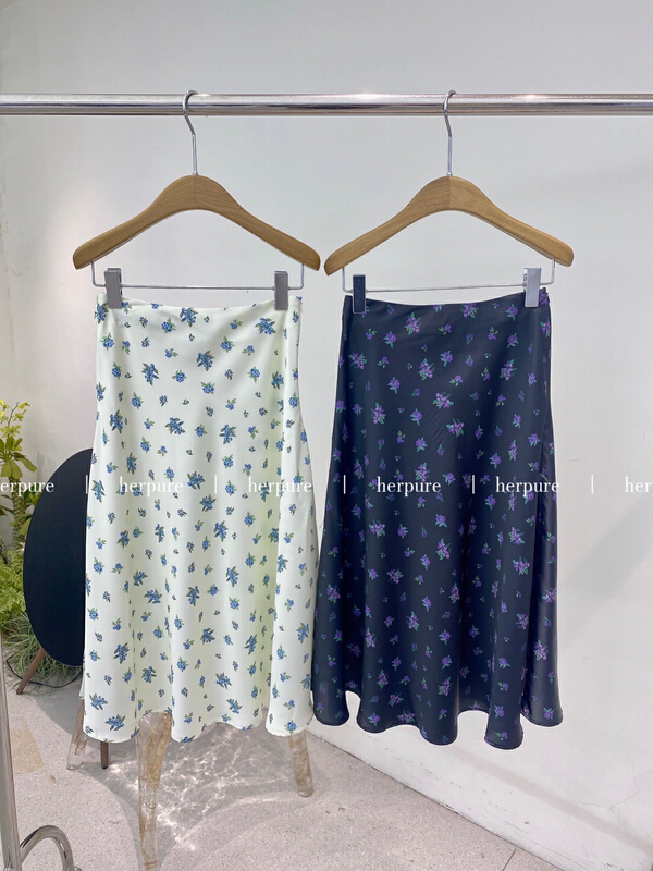 [herb] blueberry printed Satin gentle skirt s22245144# lwy