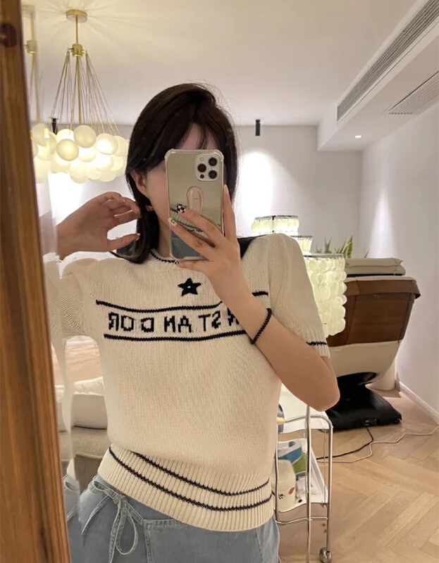 goods in stock! New year in early spring! [smile baby] Korean version foreign style contrast color T-shirt b2633# WPL