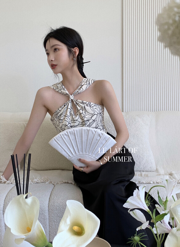 [le lart] high fashion French style pure desire wind design feeling hanging neck exposed collarbone vest / sling ll5512# XYJ
