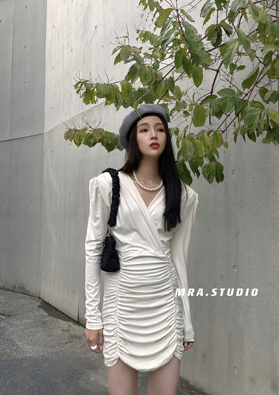 Original price 66.55! New year in early spring! [MRA] feminine temperament wrinkled V-neck thin dress j2187# zxl