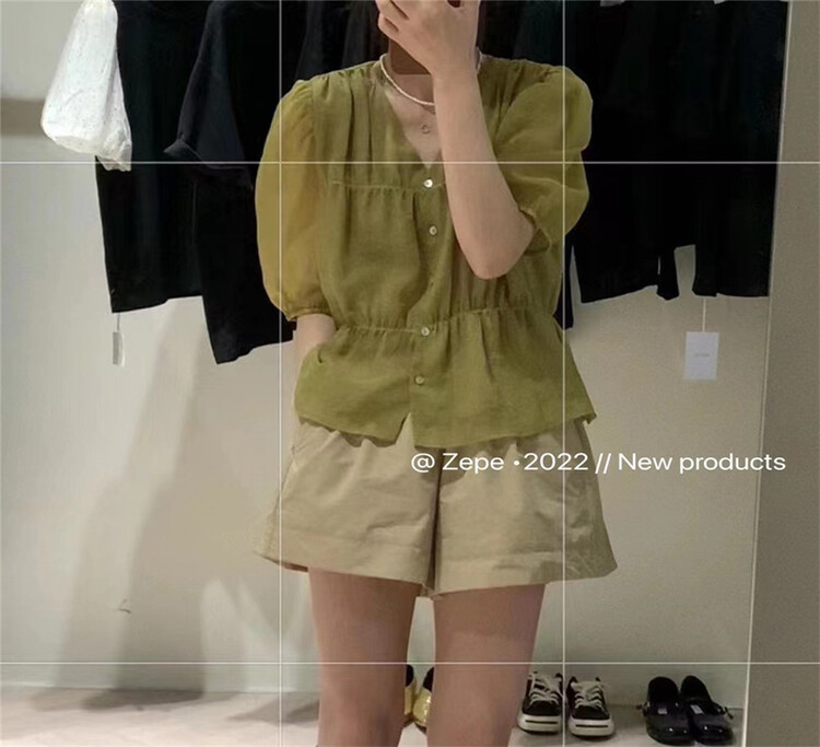 [Ze] V-neck bubble sleeve fashion shirt 2288# ll