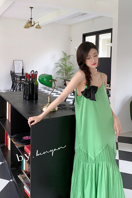 New in early summer! [benyan] suspender solid color lady dress 6083# zxx