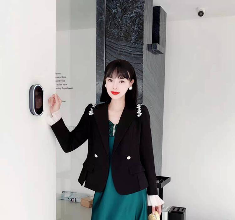 New year in early spring! [Si Xuan] elegant noble temperament diamond shoulder gauze sleeve splicing design suit 211049# JJ