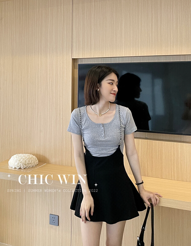 [chic win] Korean fashion simple T-shirt + chain strap skirt set 8220# CSX
