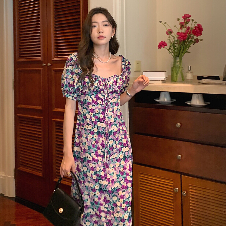 [timely rain] Han Feng ins retro sweet design sense square neck close waist thin floral short sleeve dress 66634# WPL
